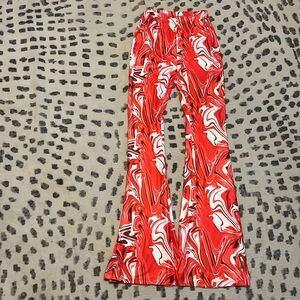elastic waist marble flare legged pants
